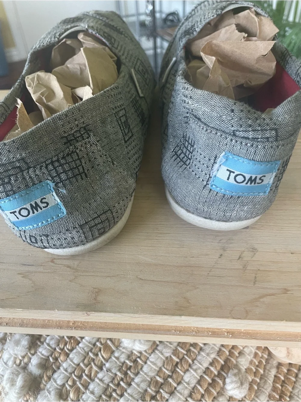 Toms Women's Gray Canvas Slip-On Flats with Black Geometric Print